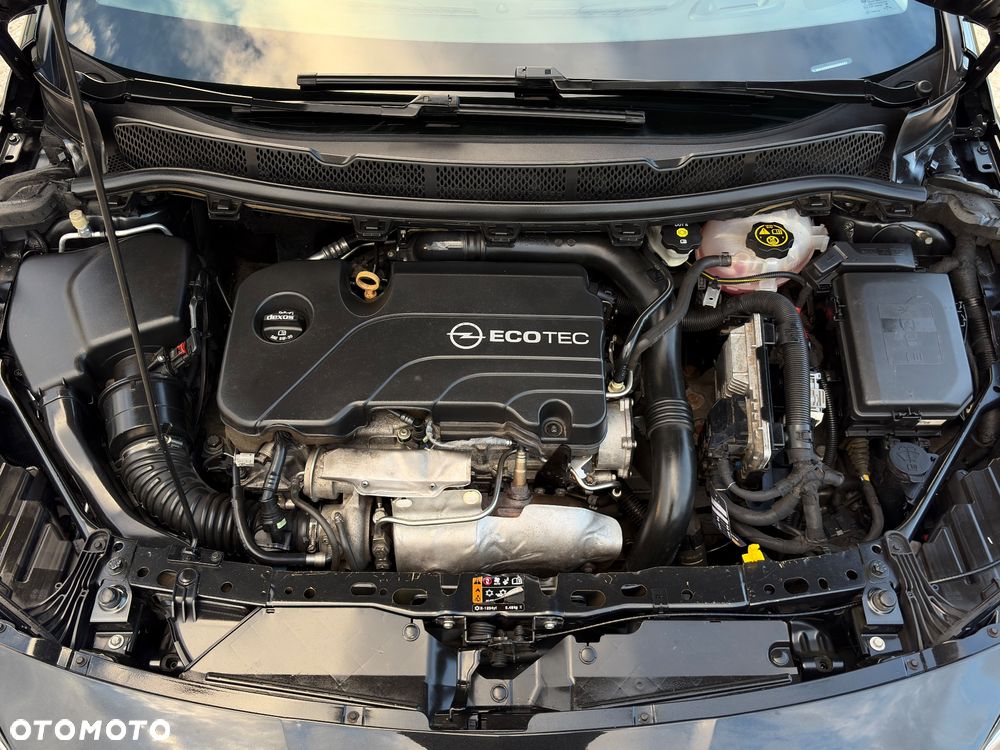 Opel Astra 1.4 Turbo Dynamic - 38