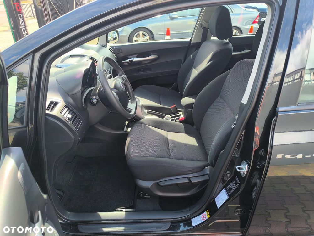 Toyota Auris - 12