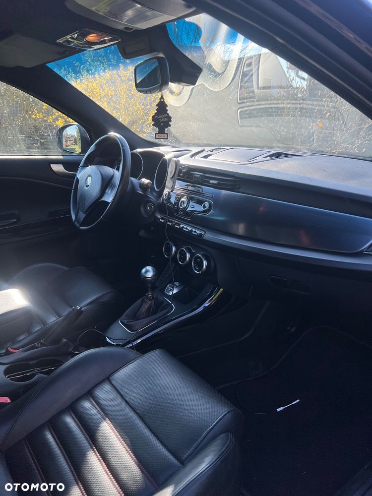 Alfa Romeo Giulietta 2.0 JTDM Distinctive - 26
