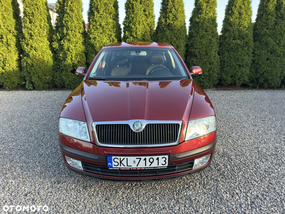 Skoda Octavia 1.6 Ambiente - 32