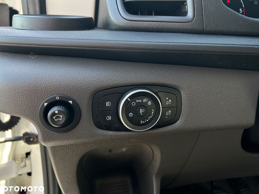 Ford TRANSIT - 18