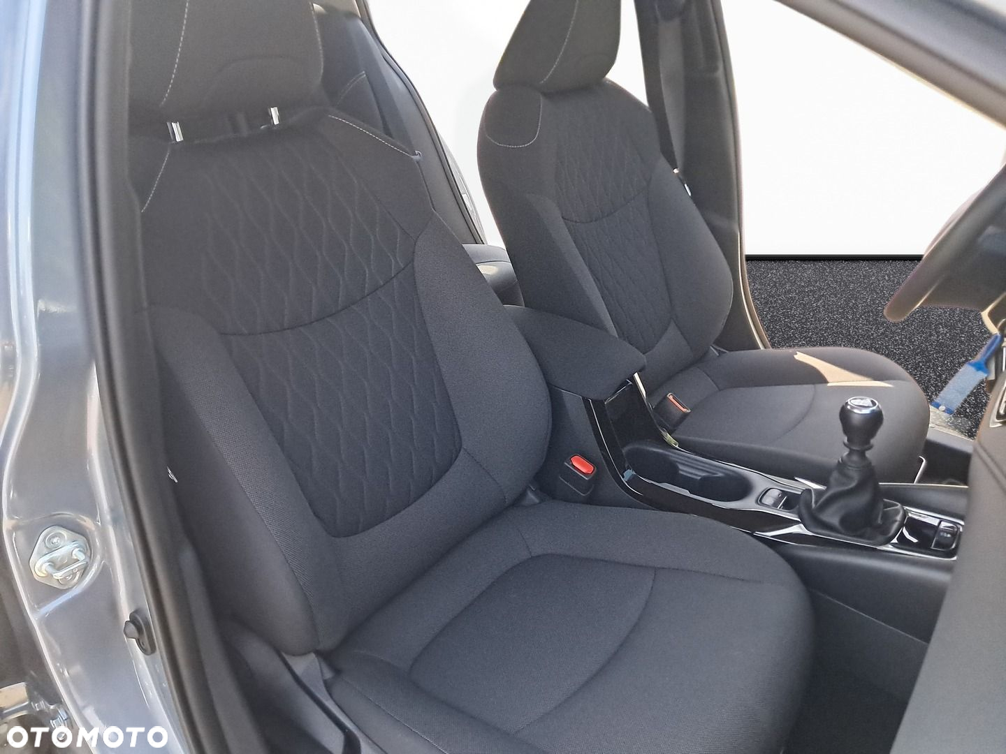 Toyota Corolla - 19