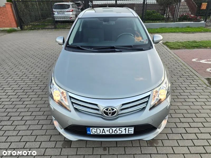 Toyota Avensis - 25