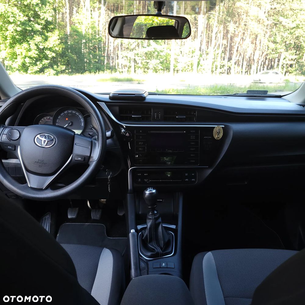 Toyota Auris 1.33 VVT-i Active - 9