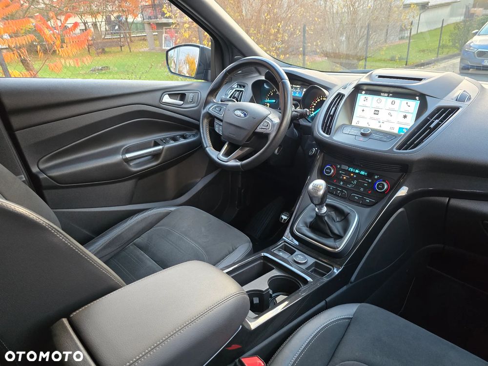 Ford Kuga 2.0 TDCi 4x4 ST-Line - 7