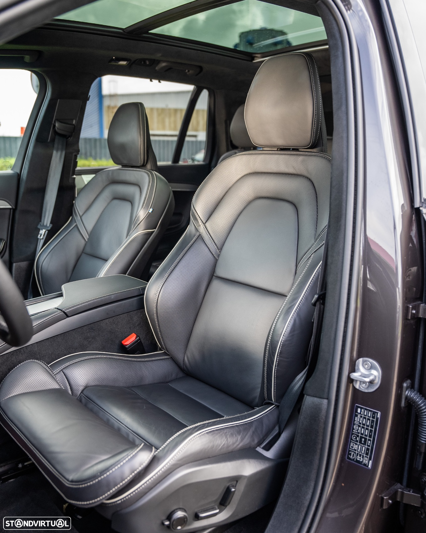 Volvo XC 90 2.0 T8 PHEV Ultimate Dark AWD - 26