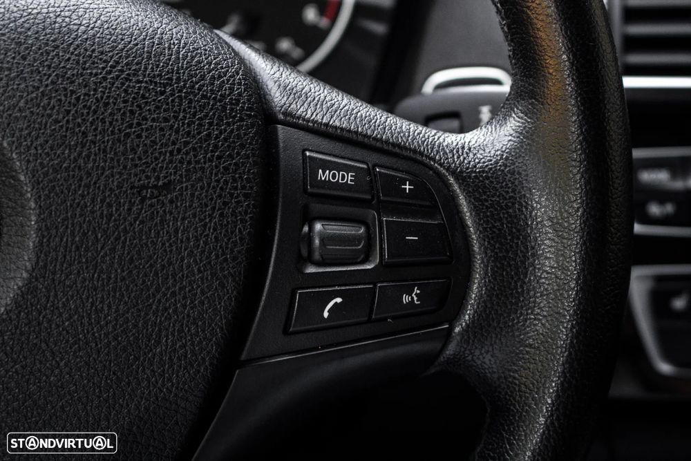 BMW 116 d Line Luxury - 16
