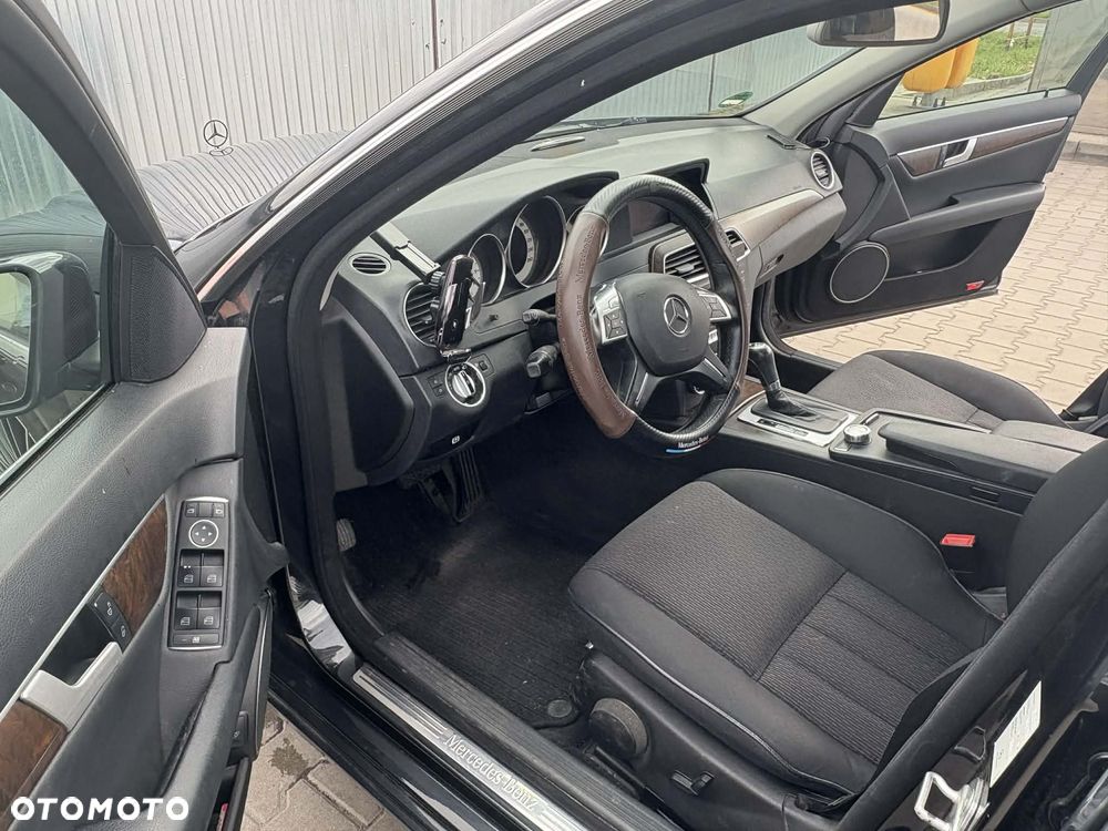Mercedes-Benz Klasa C 180 BlueEFFICIENCY 7G-TRONIC - 6