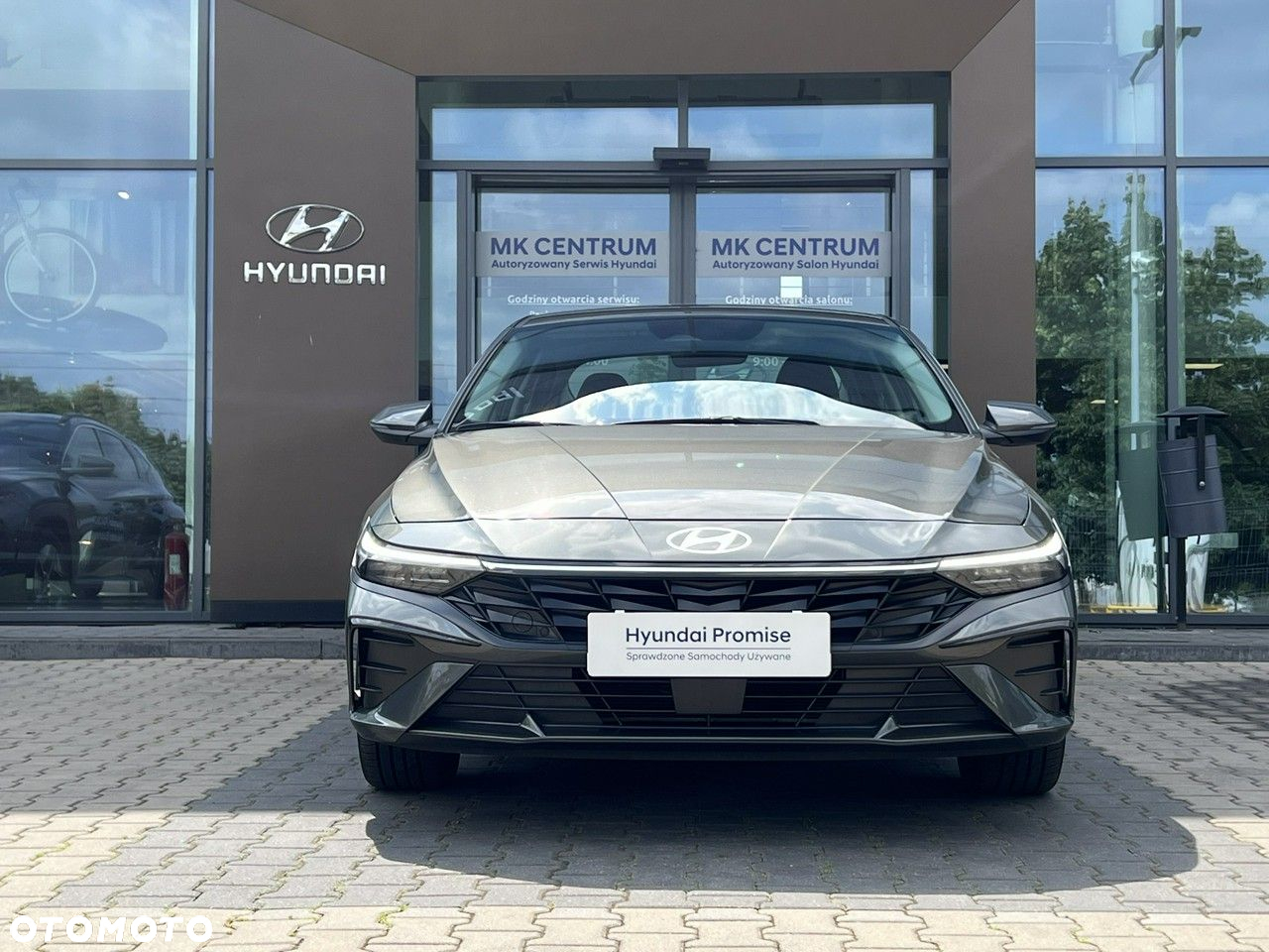 Hyundai Elantra - 3