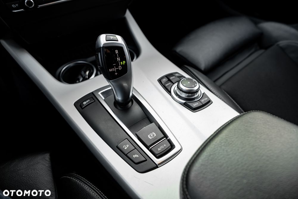 BMW X3 xDrive20d - 32