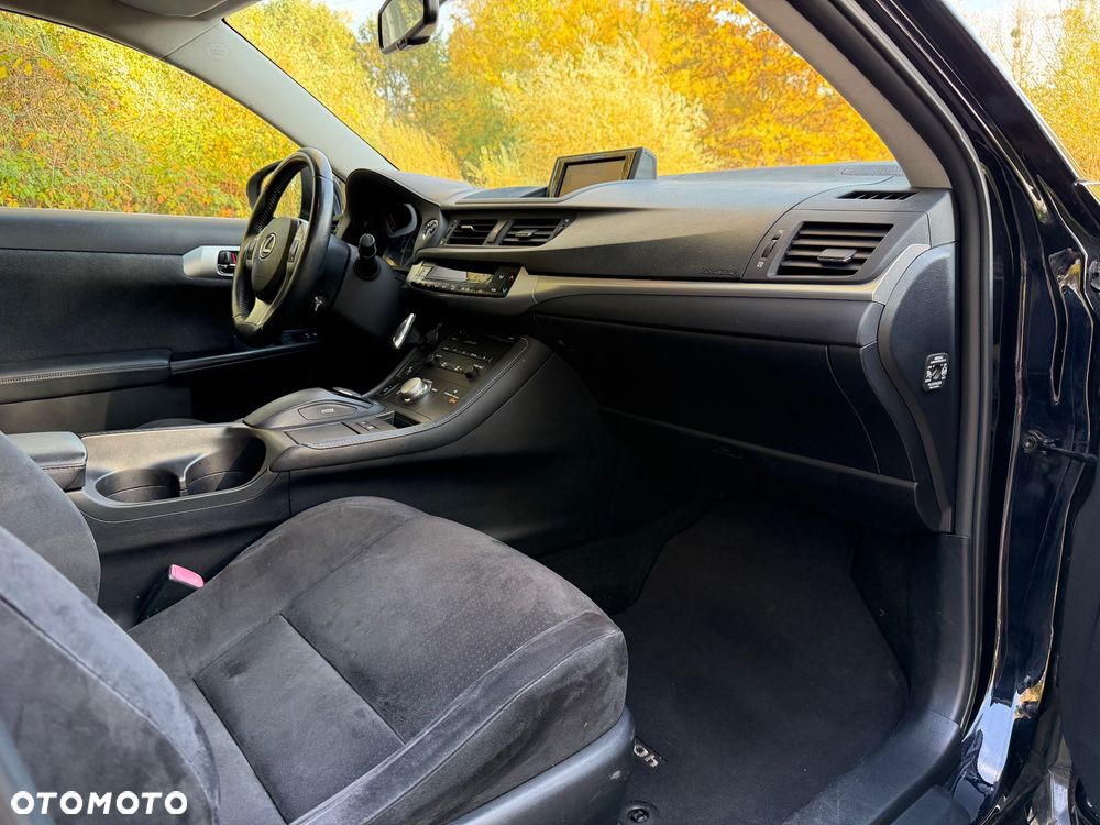 Lexus CT Impression Line - 18