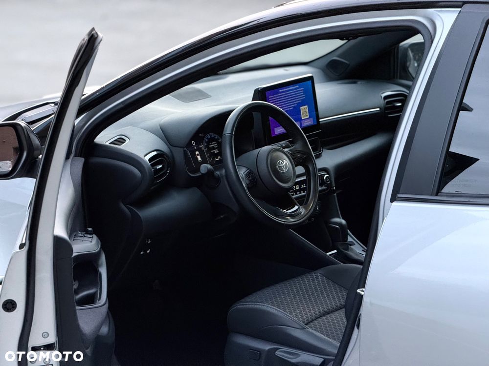 Toyota Yaris Hybrid 1.5 Executive - 11