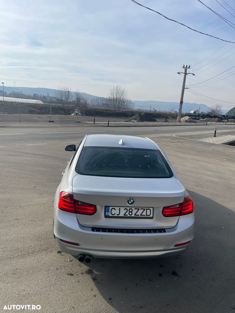 BMW Seria 3 328i xDrive AT - 4