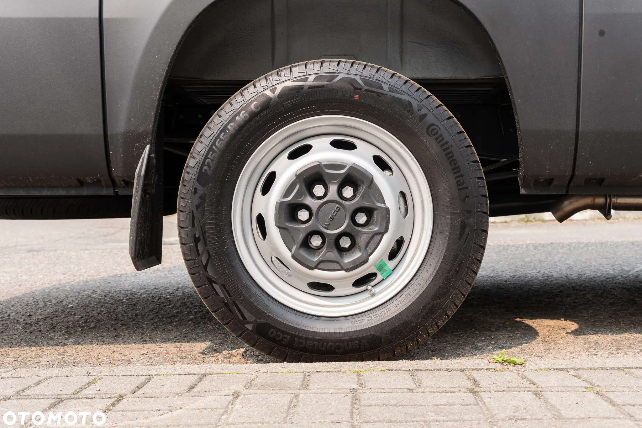 Iveco Daily 35S18H V - 12