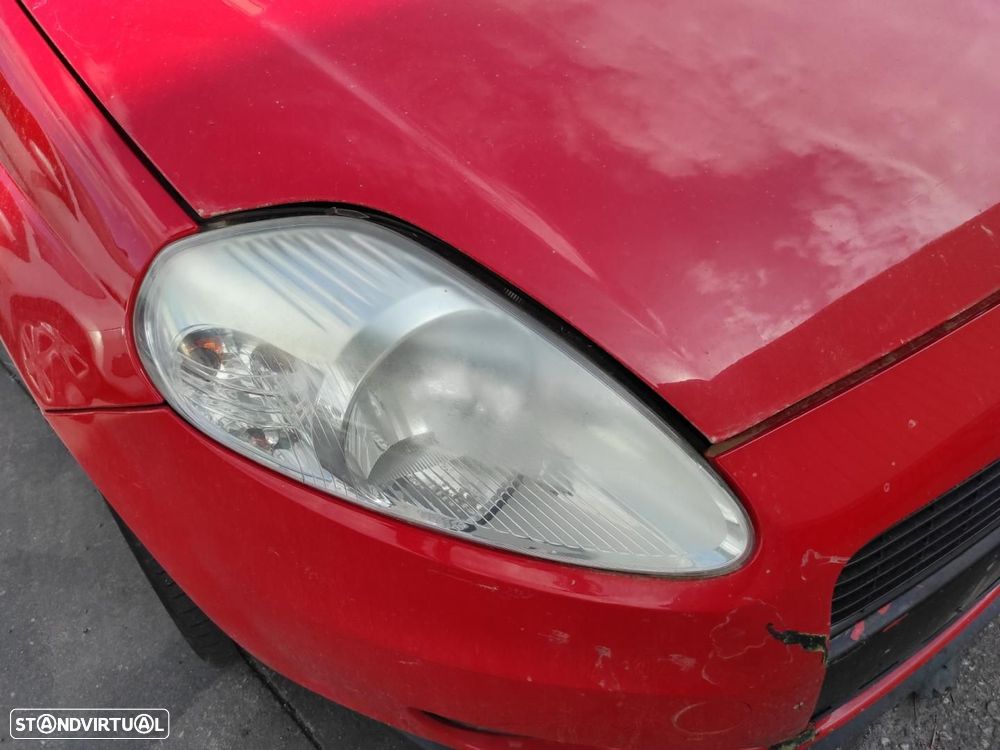 FAROL DIREITO FIAT GRANDE PUNTO 199 - 1