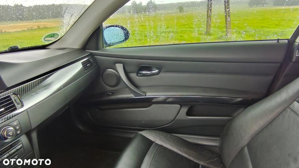 BMW Seria 3 320i - 18