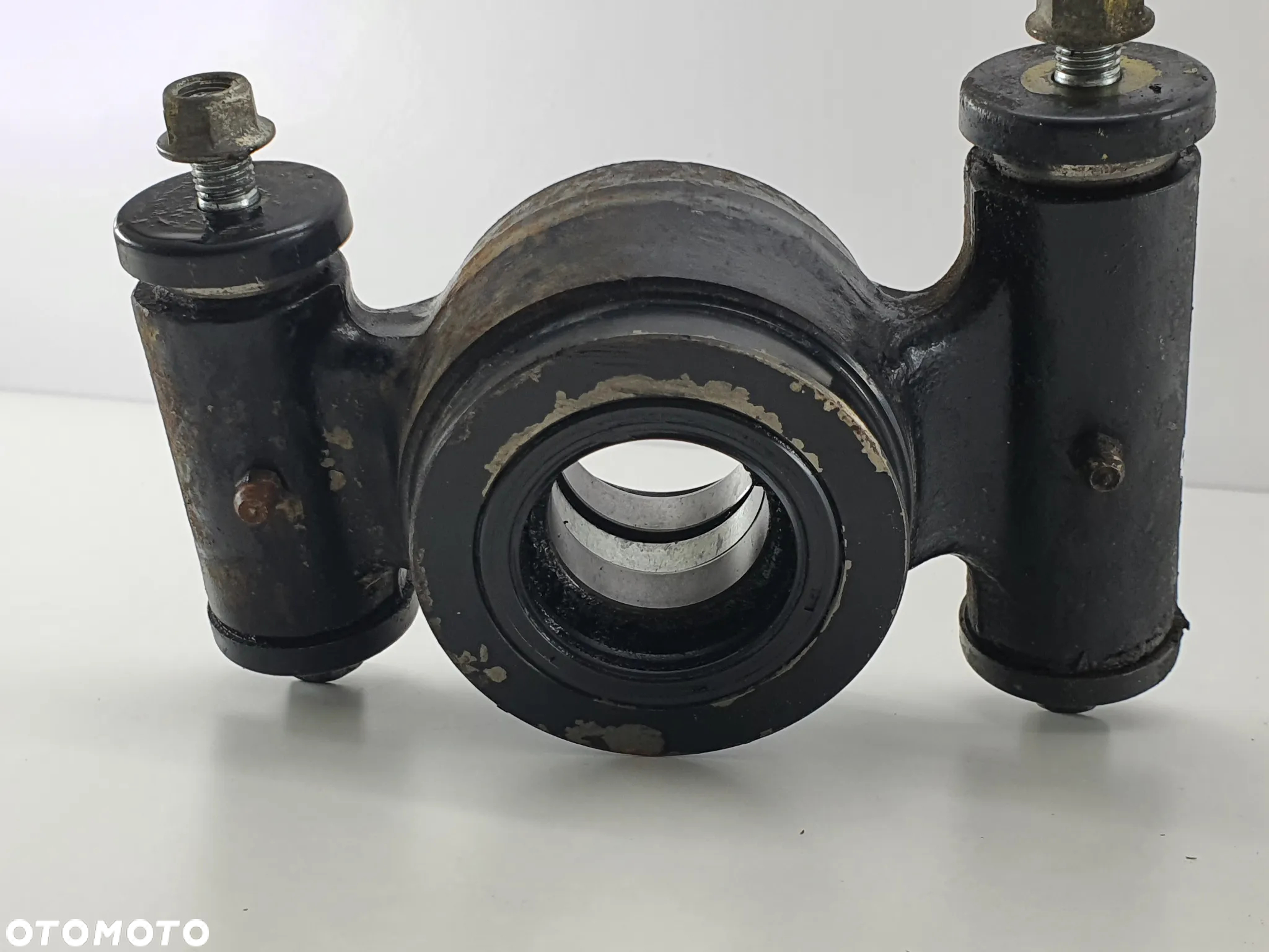 ZWROTNICA TYL LOZYSKO  TGB BLADE 550 - 4