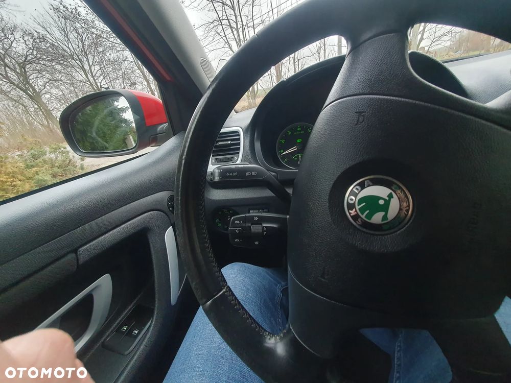 Skoda Fabia 1.6 16V Tiptronic Elegance - 15