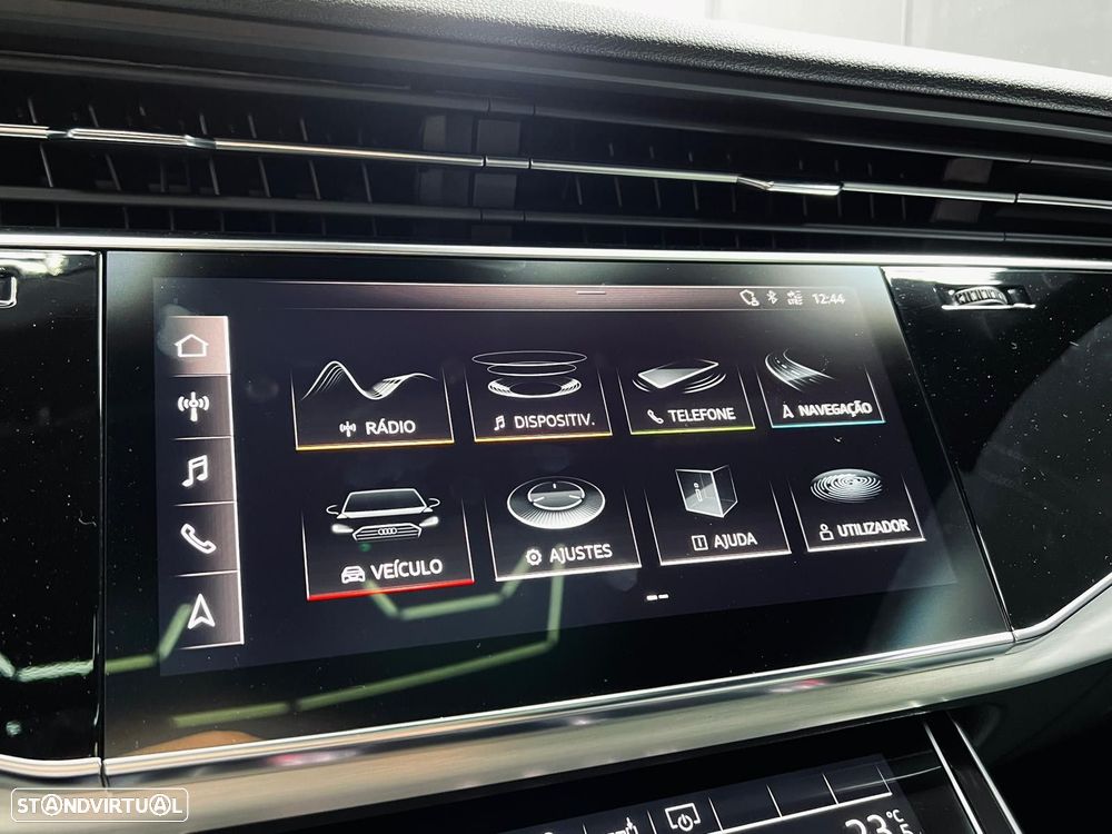 Audi SQ8 - 23