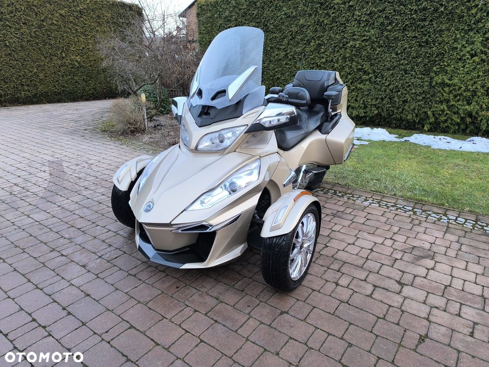 Can-Am Spyder - 1