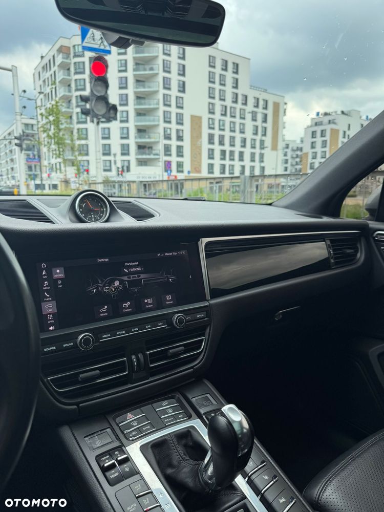 Porsche Macan Standard - 37
