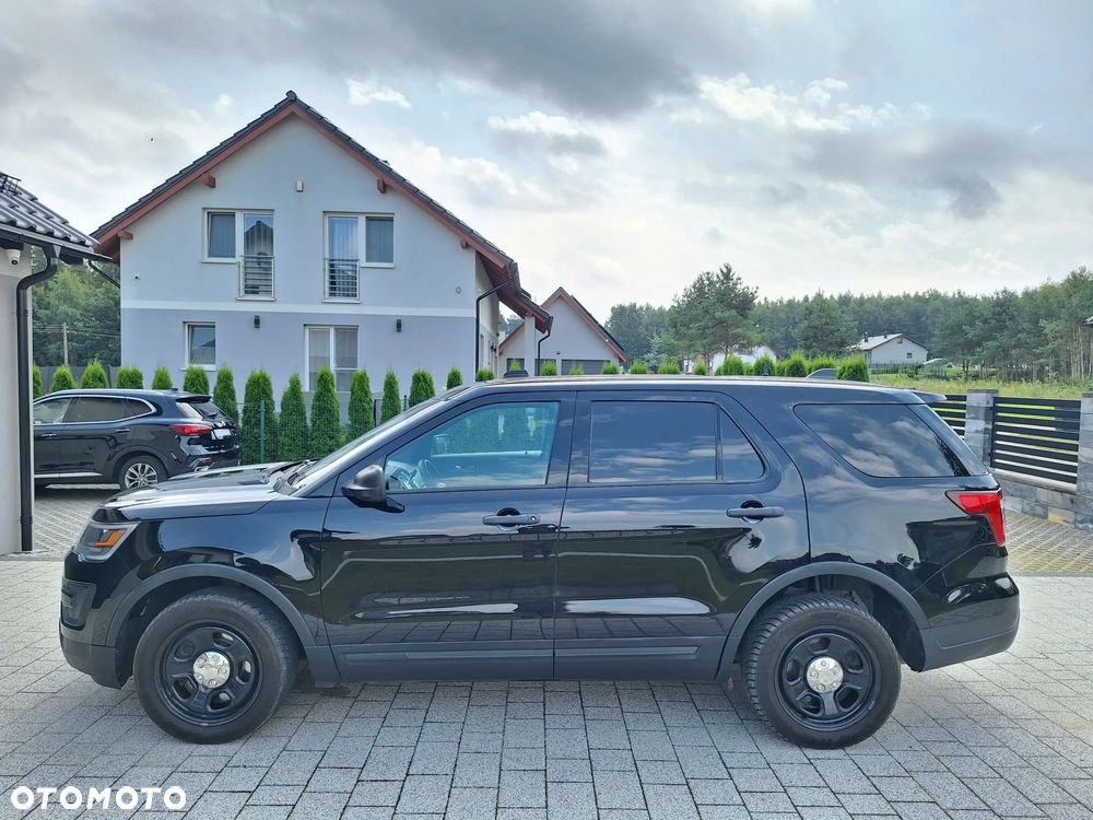Ford Explorer - 8