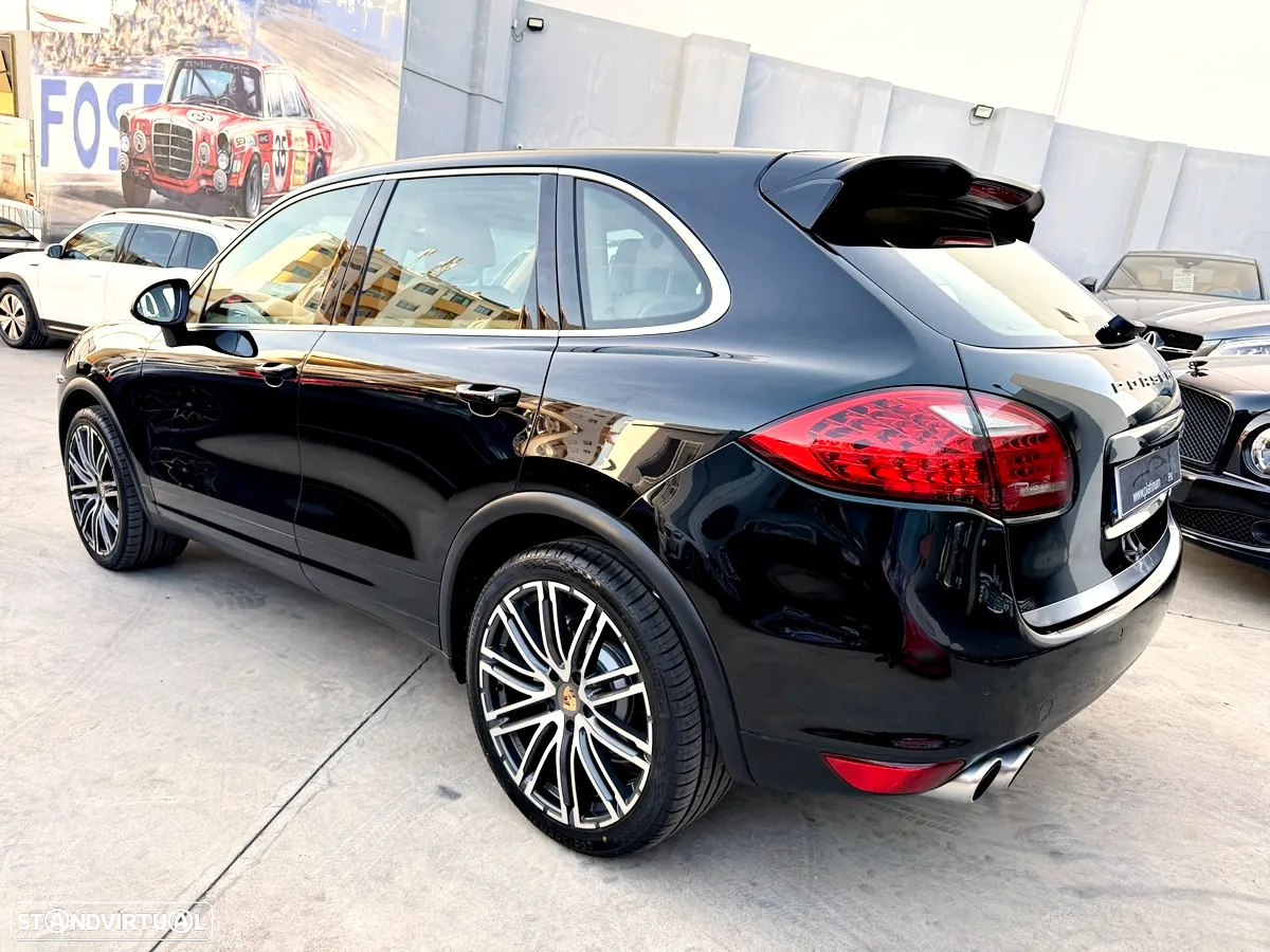 Porsche Cayenne S - 5