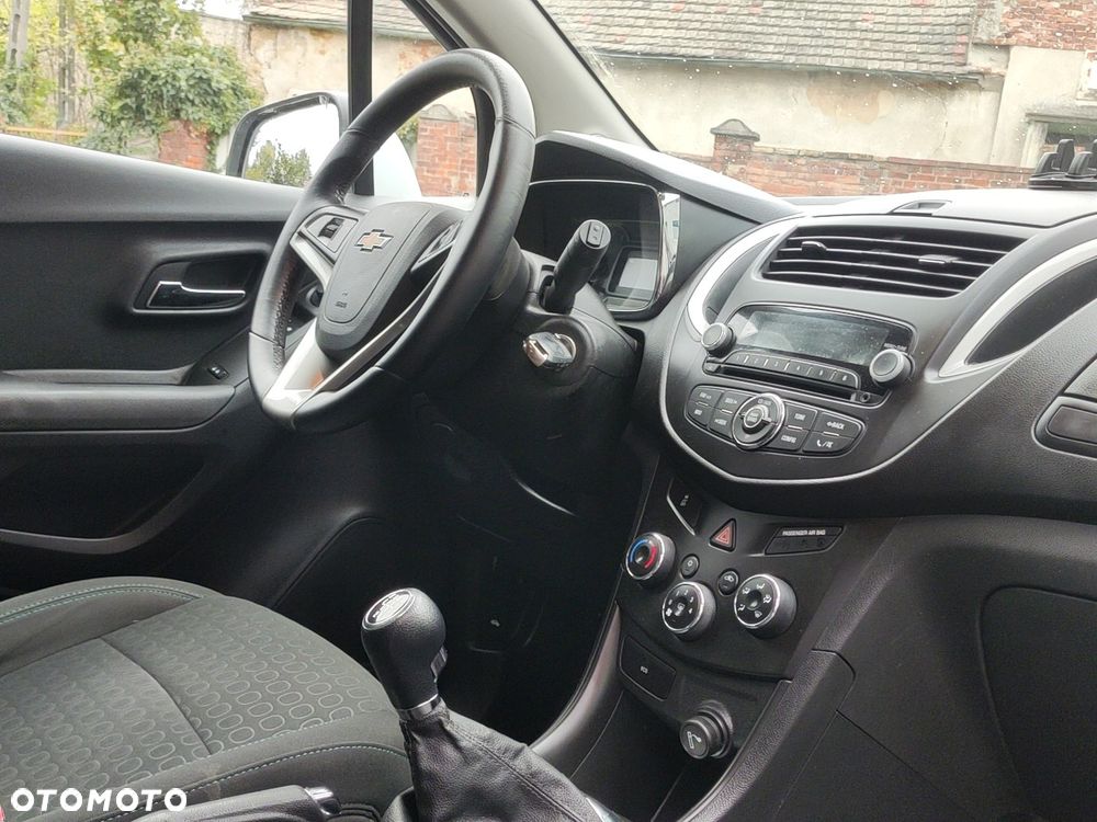 Chevrolet Trax 1.6 LS - 15