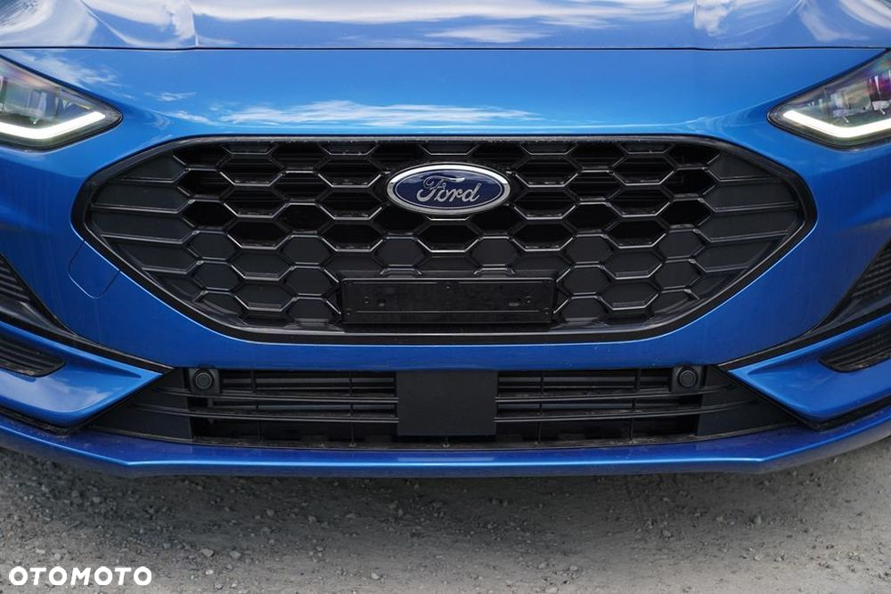Ford Focus 1.0 EcoBoost mHEV ST-Line X - 31