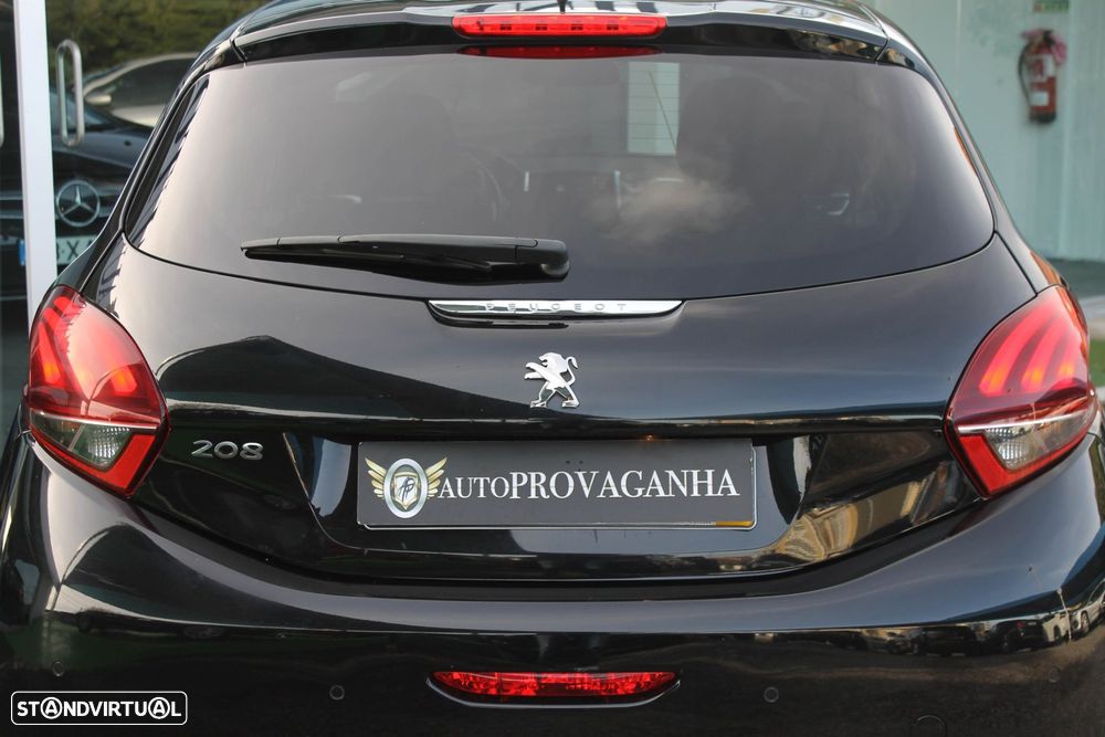 Peugeot 208 1.2 PureTech Signature - 34
