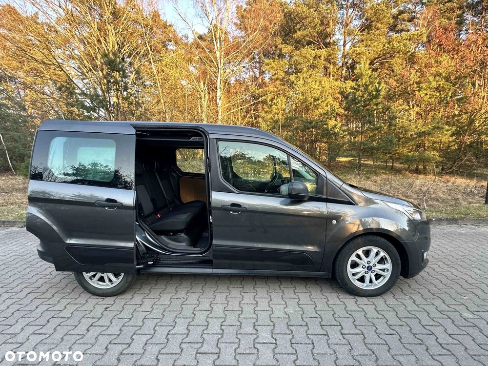 Ford Transit Connect - 19
