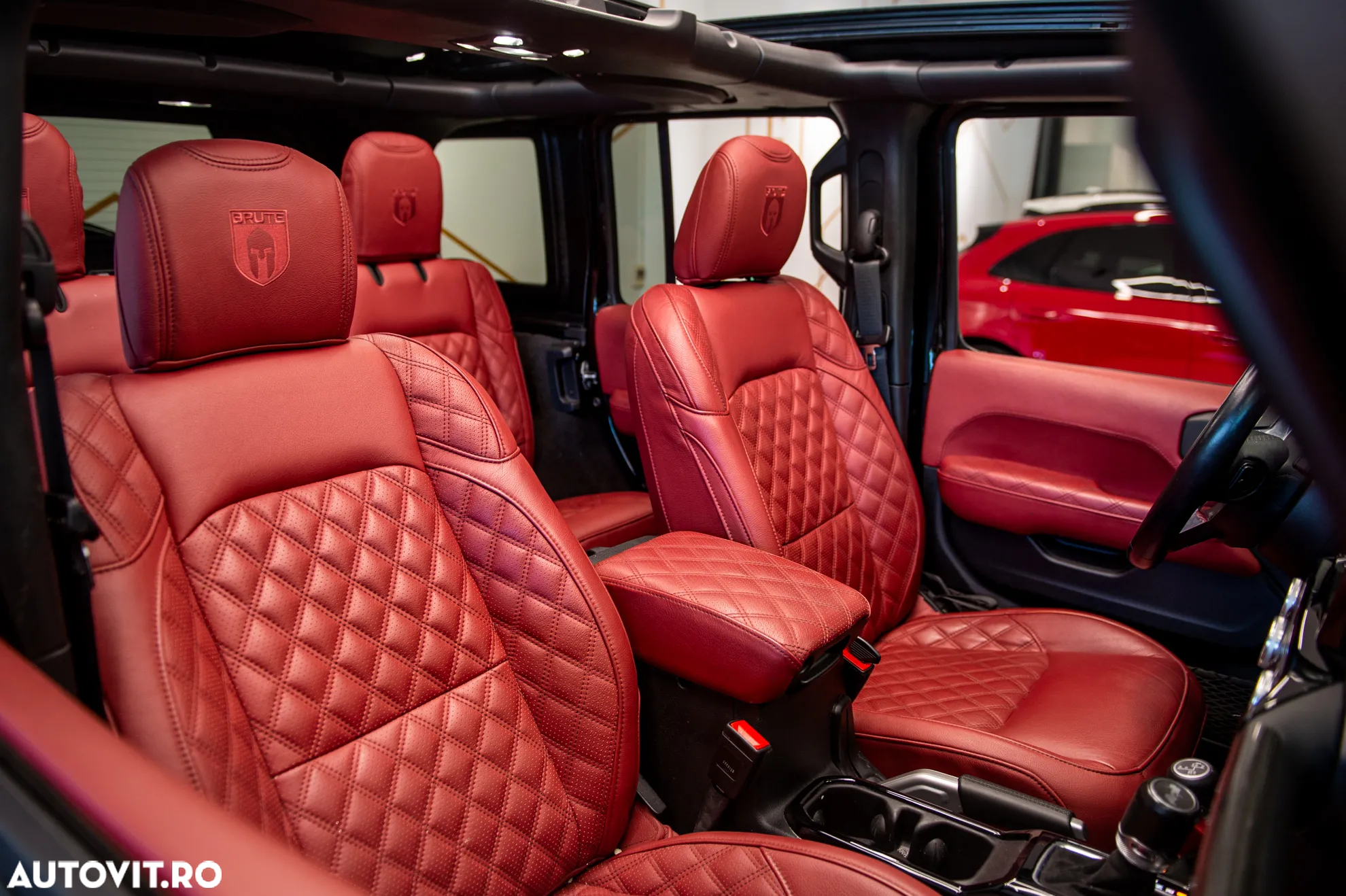 Jeep Wrangler - 33