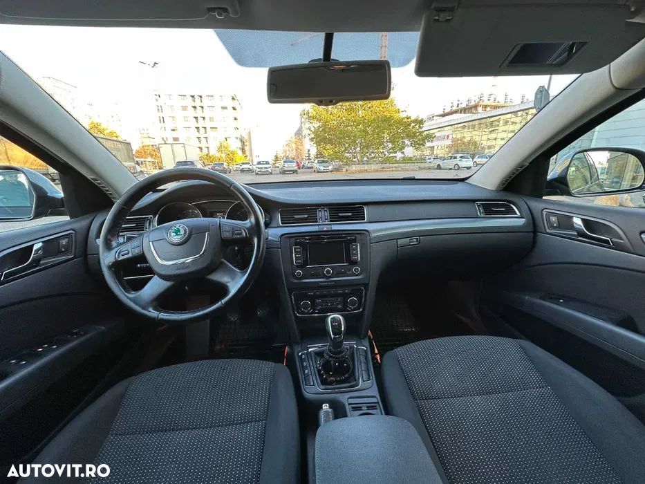 Skoda Superb 1.6 TDI GreenLine - 3