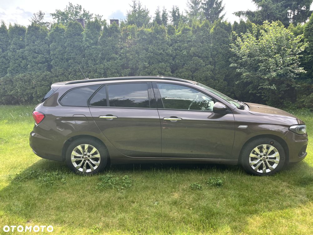 Fiat Tipo 1.4 T-Jet 16v Lounge - 3