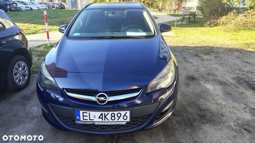 Opel Astra 1.4 T Essentia - 1