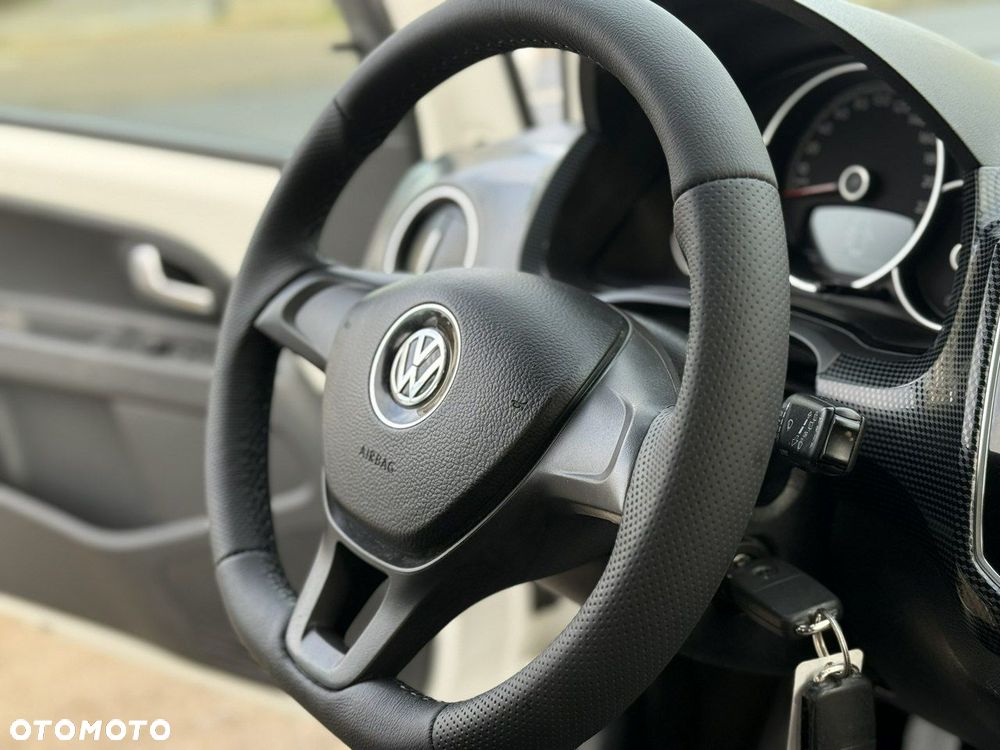 Volkswagen up! 1.0 White Style - 16