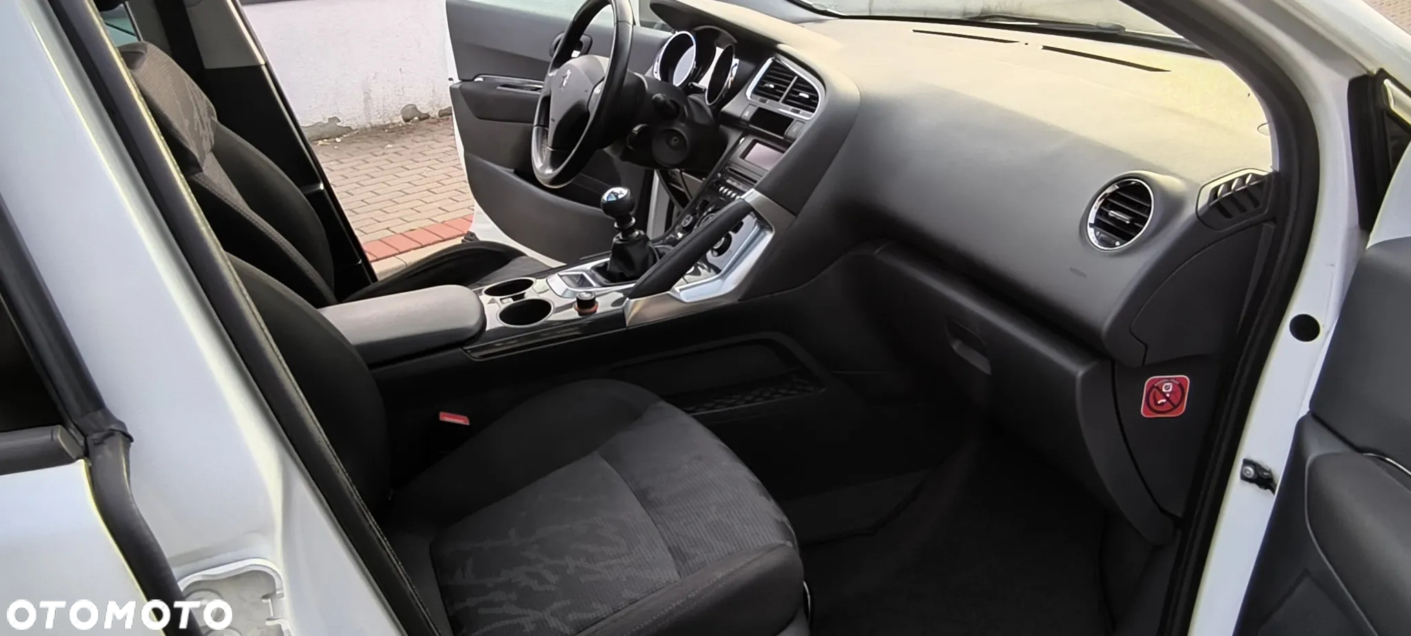 Peugeot 3008 HDi FAP 150 Platinum - 32