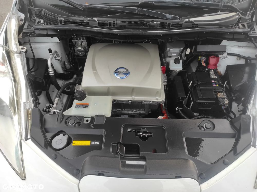Nissan Leaf 24 kWh (ohne Batterie) Visia + - 7