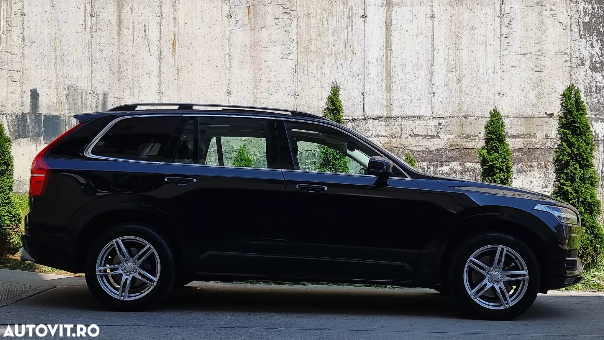 Volvo XC 90 B5 D AWD Geartronic Momentum Pro - 17