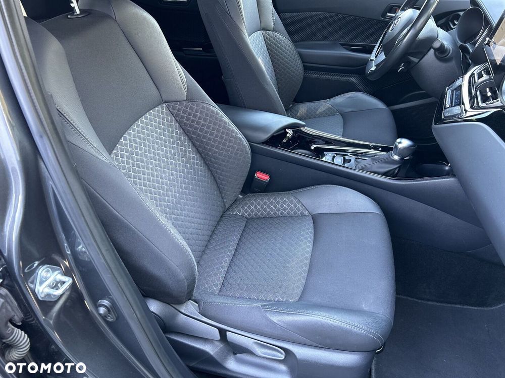 Toyota C-HR 2.0 Hybrid Style - 17