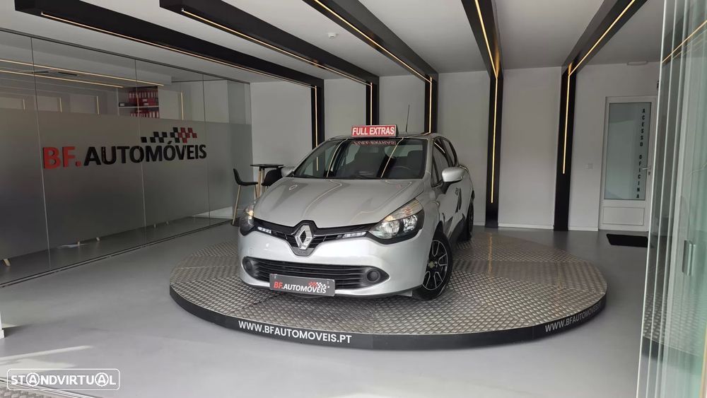 Renault Clio 1.5 dCi Dynamique S - 12