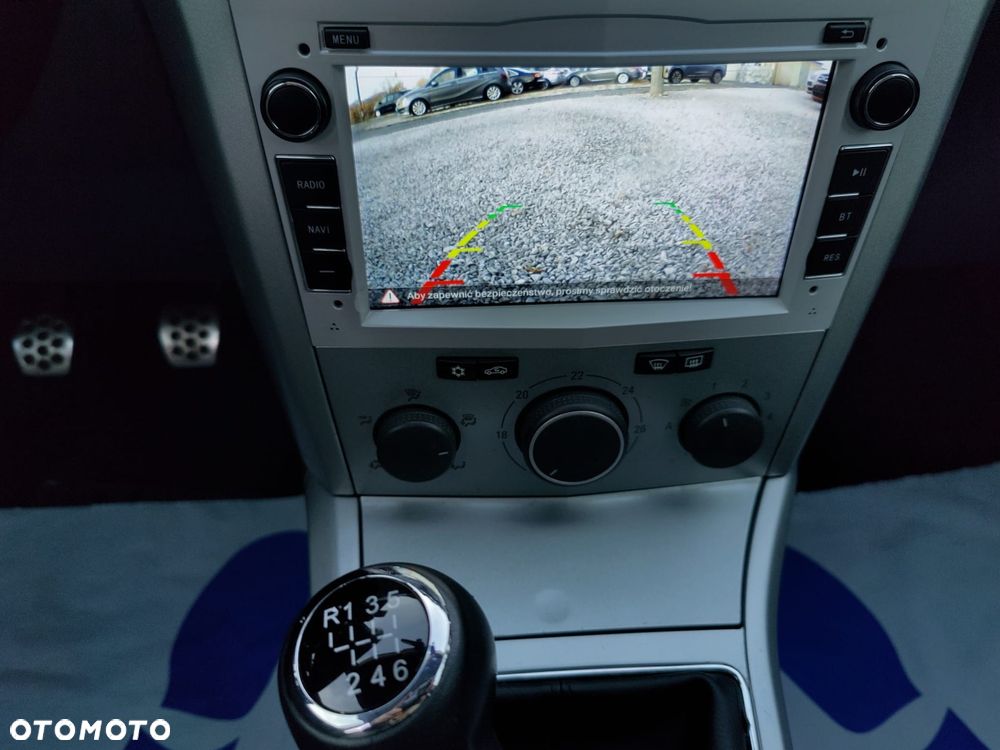 Opel Astra 2.0 Turbo Edition - 8