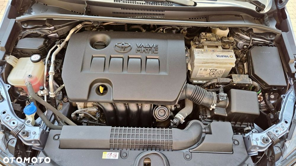 Toyota Corolla 1.6 Comfort - 33