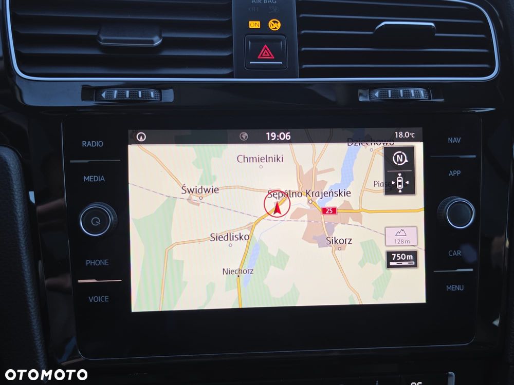 Volkswagen Golf 1.5 TSI ACT (BlueMotion Technology) Highline - 16