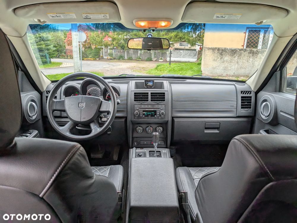 Dodge Nitro - 20