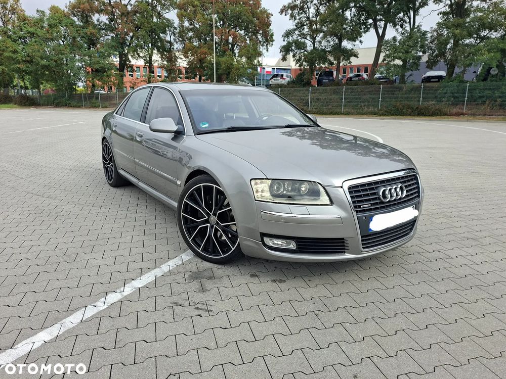 Audi A8 - 6