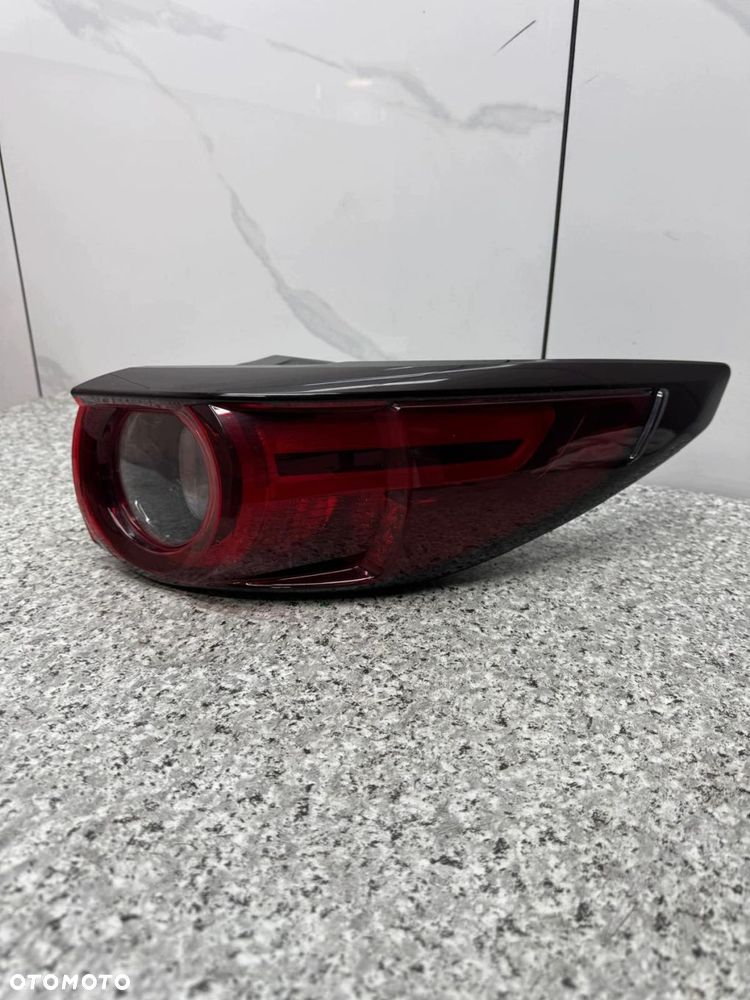 lampa prawy tył mazda cx-5 cx5 ii 2017-2021 led kb8a 51 150 - 1