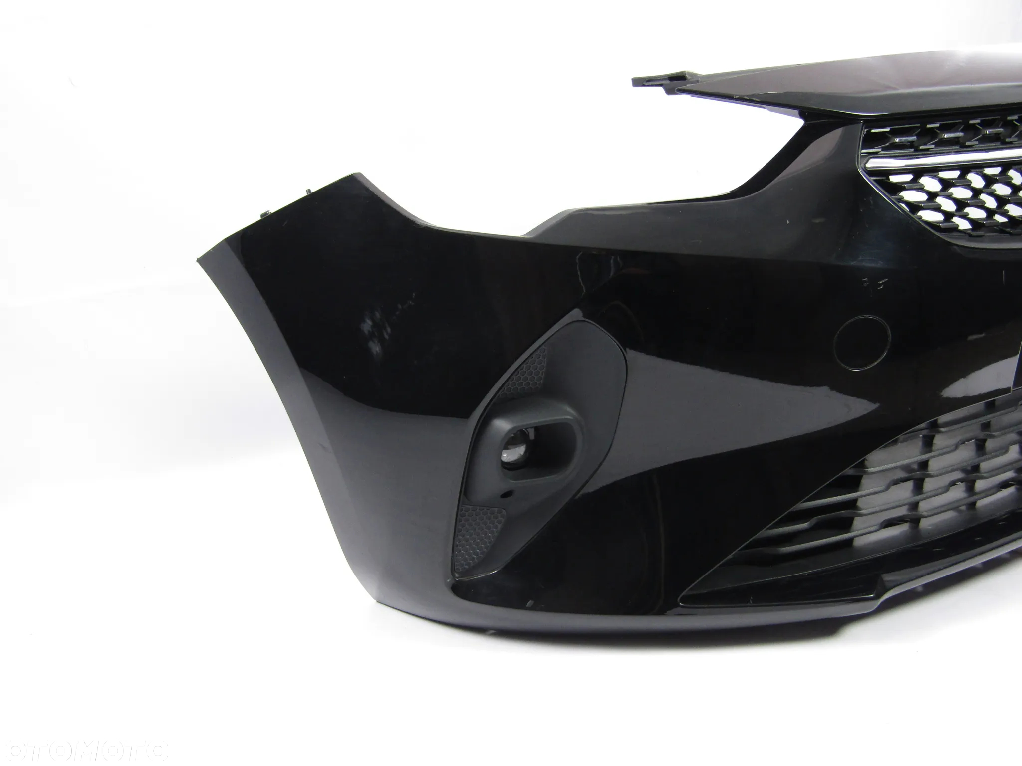 Zderzak przedni Opel Corsa F 19 - 24 Lakier  22C - 19
