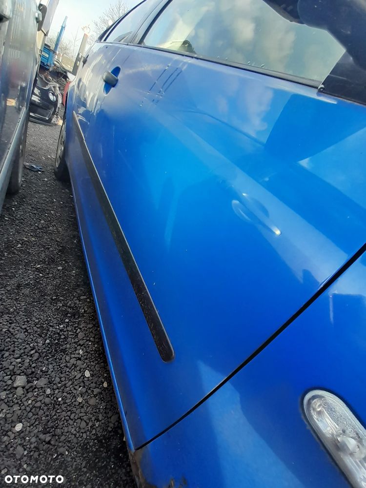 Drzwi prawe Tylne Volkswagen Polo 4 IV !! - 2