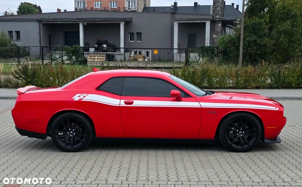 Dodge Challenger ver-5-7-r-t - 6